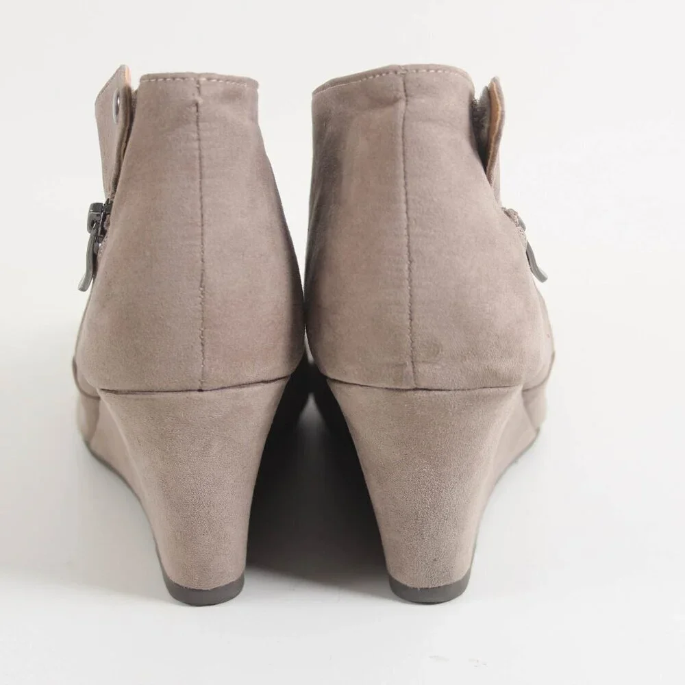 CL by Laundry Taupe Wedge Ankle Booties | Size 10